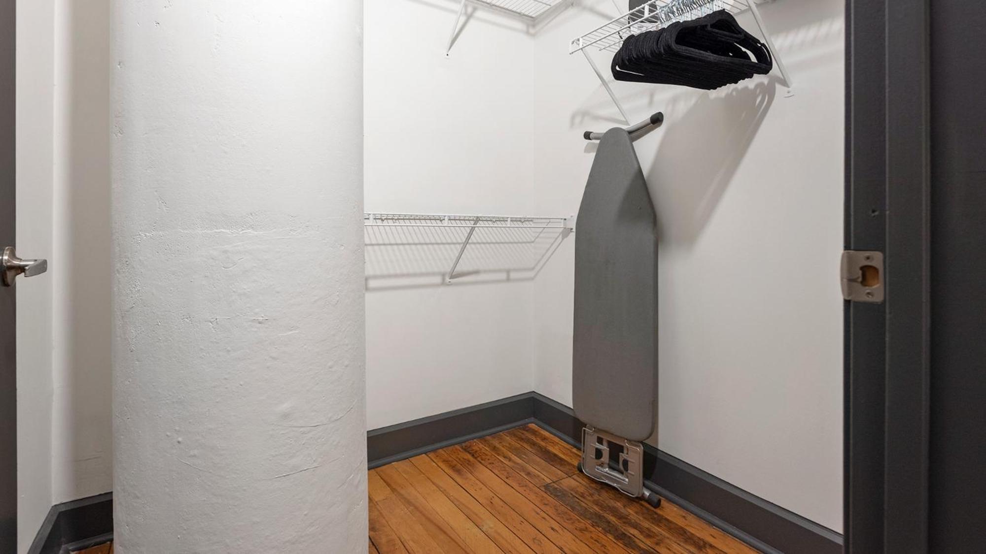 Six Cord Apartments By Barsala Saint Louis Bagian luar foto